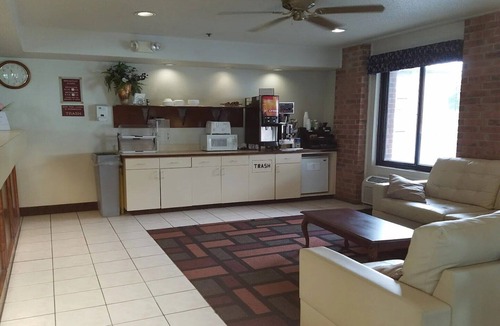 Fulton Apartment | Suite - King Bed Non - Smoking