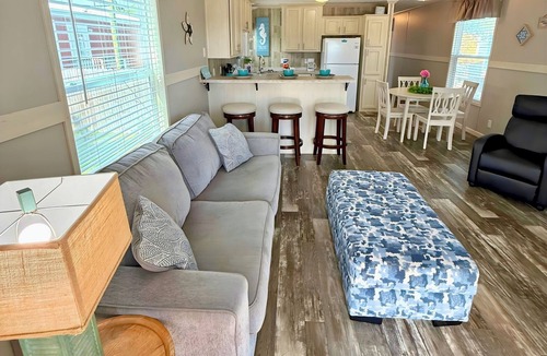 Navarre Cottage | Sum Beaches Paradise Cottage 6