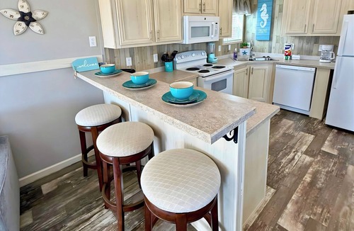 Navarre Cottage | Sum Beaches Paradise Cottage 6