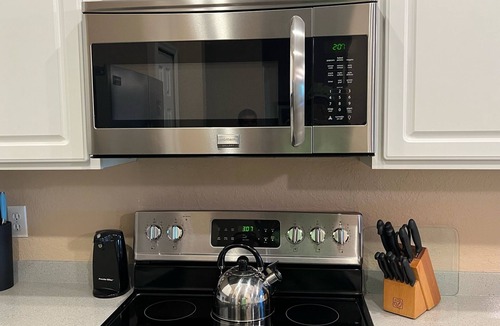 West Kissimmee Condo | Summer rental special in Bahama Bay Resort and Spa. 2 bedroom 2 bath
