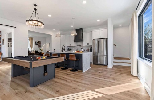 Hurwood Heights House | Summer rooftop hot tub, game room, sauna, near Broadway & Geodis Park