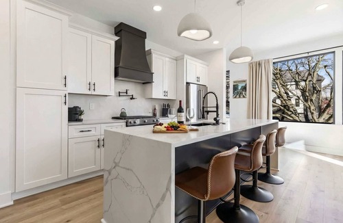 Hurwood Heights House | Summer rooftop hot tub, game room, sauna, near Broadway & Geodis Park