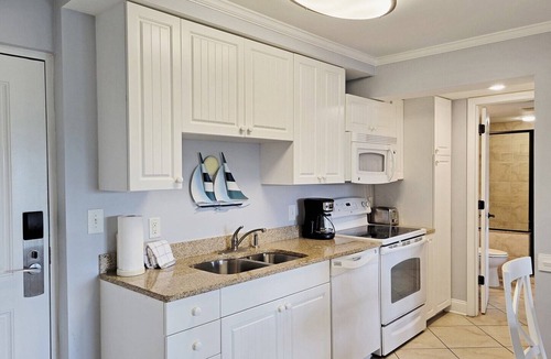 North Litchfield Beach Condo | Summerhouse Condo, Pool Side Balcony, Pool Play Plaza, Resort Beach Access