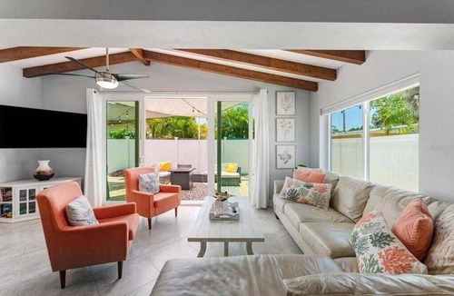 Sarasota House | Sun-Kissed Haven Quiet 3BR/2BA Sleeps 6