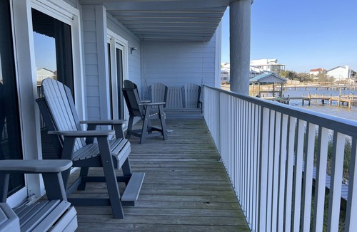 Ono Island Condo | SUNDOWN A 11 Great 3 Bedroom 2 Bath Condo! Boat docks, Pier and 50 yards to Gulf