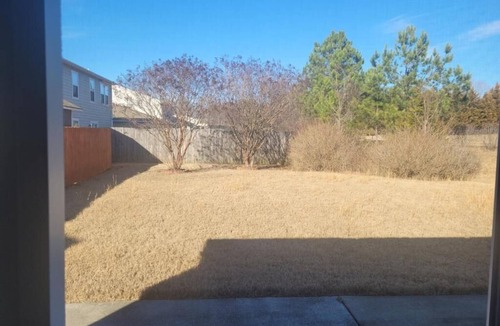 Athens House | Sunlight Rancher W/Nice Back Yard.