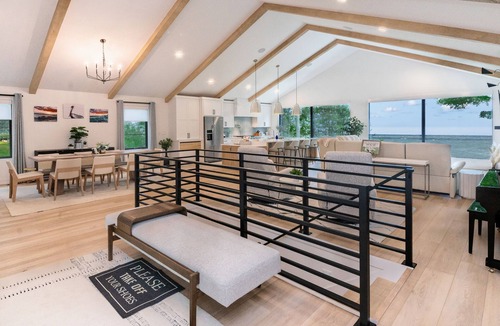 Lake Michigan Beach House | Sunnier Daze :Sun, Sand & Stunning Sunsets – The Perfect Summer Getaway!