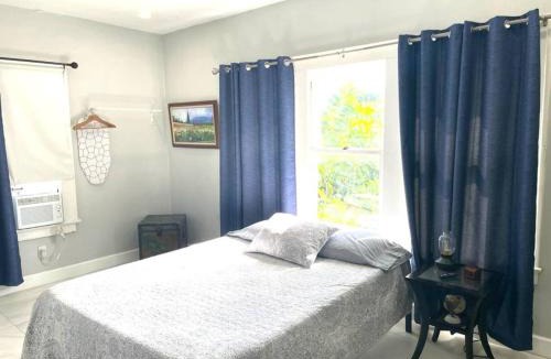 East Little Havana House | Sunny and Charming Suite next to MIA