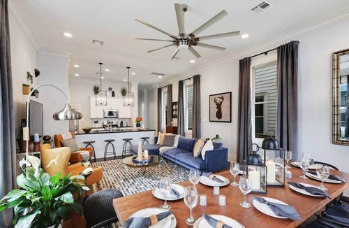 Bywater House | Sunny Midcentury Luxury Home | Near French Quarter
