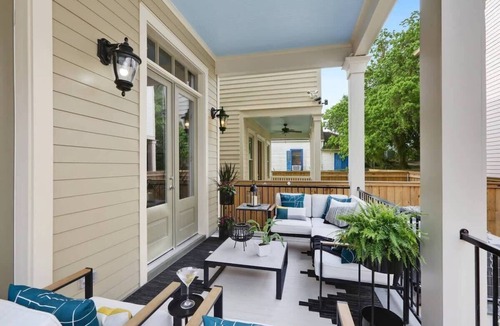Bywater House | Sunny Midcentury Luxury Home | Near French Quarter
