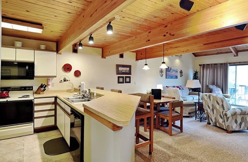 McHenry House | Sunplace 07 by Taylor Made Deep Creek