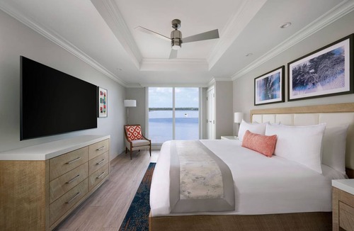 Charlotte Harbor Resort | Sunseeker Resort Florida Gulf Coast, Curio Collection Hilton