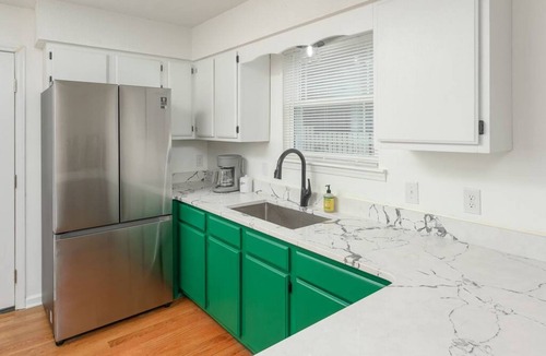 Northside House | Sunset Cottage - Mtn/Sunset views, GREAT location!