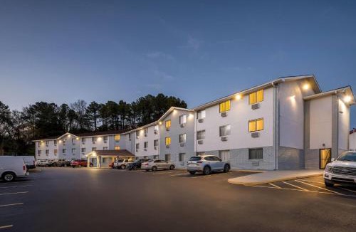 Homewood Hotel | Super 8 by Wyndham Homewood Birmingham Area