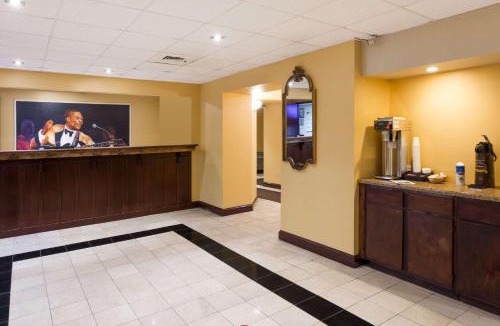Indianola Hotel | Super 8 by Wyndham Indianola