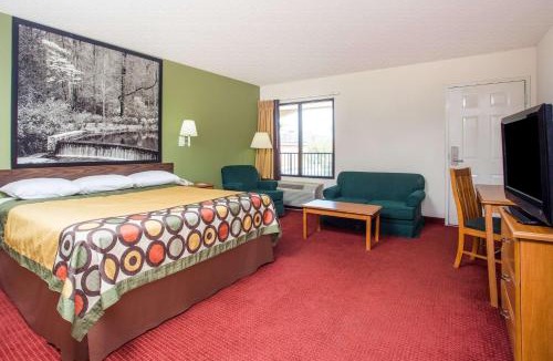 Lavonia Hotel | Super 8 by Wyndham Lavonia