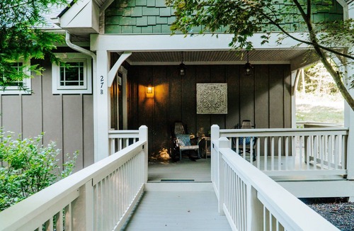 Skyland Cottage | Super Clean Cottage with Private Hot Tub and Fireplace