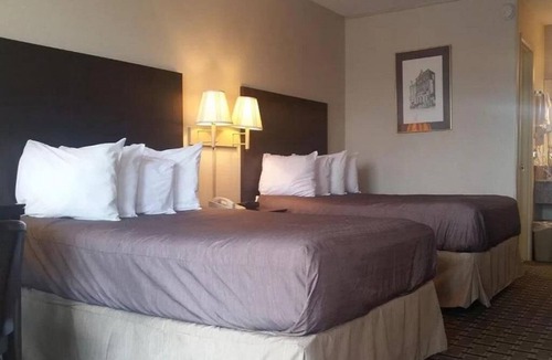 Pennington Bend Hotel | Superior 2 Double beds