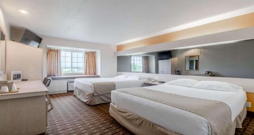 Christiansburg Hotel | SureStay Hotel by Best Western Christiansburg Blacksburg
