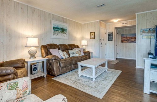Surfside Beach Condo | Surfside Beach Bungalow