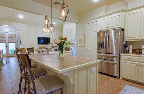 Lafayette Condo | Sweet Stay Lovely 2-bedroom condo with AC in charming Lafayette