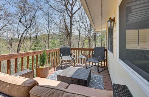 Hayesville House | 'Sweetwater Bluff' Home On The Hiawassee w/Views!