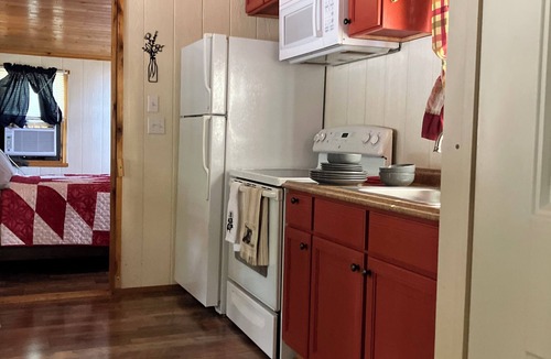Eureka Springs Cabin | Talmage's 12 Acre Wood - The Cabin