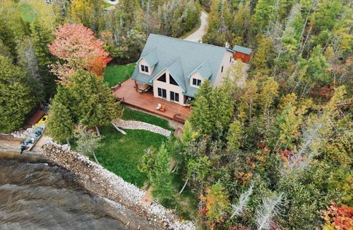 Bellaire Cottage | Tamarack Lodge, Waterfront on Lake Bellaire