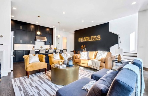 Katie Hill Neighborhood House | Taylor Swift Themed Rooftops Hot Tub Views