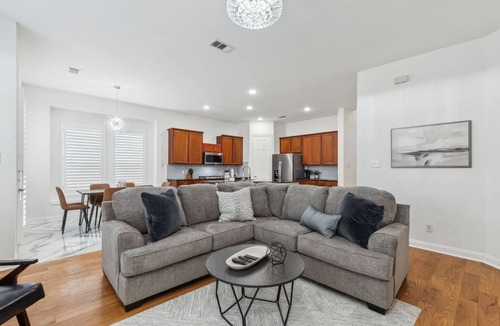 Richardson House | TCH - Spacious 4bd/3.5ba Richardson Home w/Office