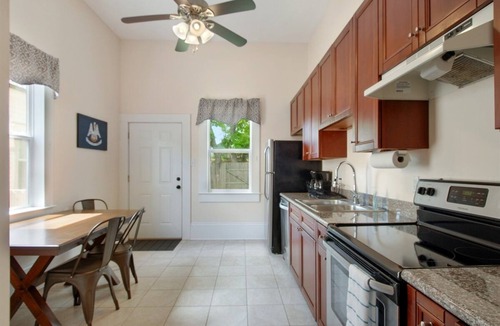 Uptown Historic District House | Tchoup House Two - Historic Shotgun In Uptown New Orleans