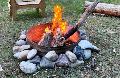 Roscommon Apartment | TeePee Room 16-Newly Renovated