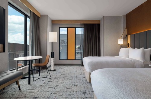 Downtown Louisville Hotel | Tempo By Hilton Louisville Downtown Nulu