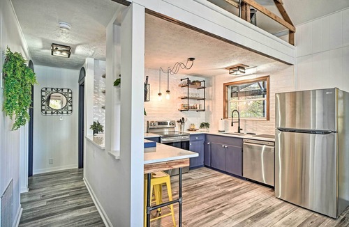 Ten Mile House | Ten Mile Home on Watts Bar Lake w/2 Docks!