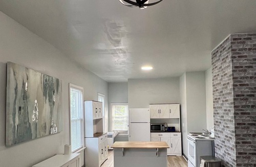 New Center Detroit House | Terrific 2-bedroom house with AC in vibrant Detroit