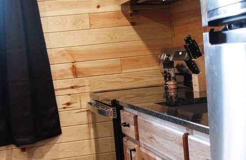 St. Helen Cabin | The Bear Den - Ride In, Ride Out - High Speed WiFi