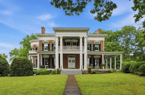 Dublin Bed & Breakfast | The Bell Family Suite Historic Rockwood Manor