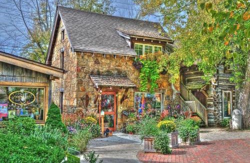 Gnaw Bone House | The Big Easy