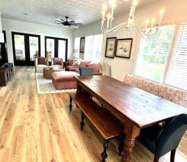 Old Town House | The Big Twisted Oaks