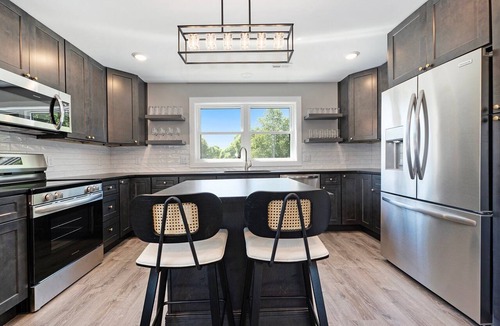 Lake Leelanau Condo | 🌲 The Birches ➠ Luxury Condotel in Downtown Lake Leelanau | U5
