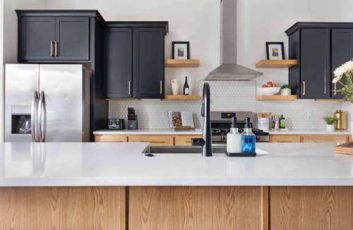 East Nashville House | The Bluestem - Stylish Design, Rooftop w/Firepit!