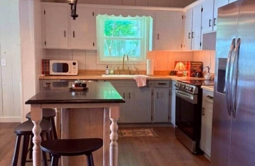 Iuka House | The Bungalow at Bear Creek