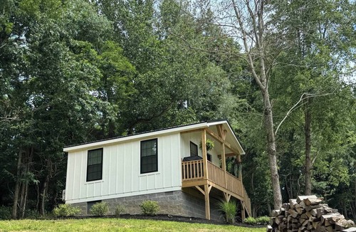 Taylorsville Cabin | The Cabins at Brookhaven - The Nook
