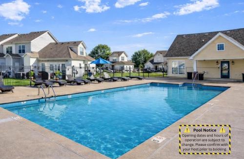 Clarksville House | The Cottage at Governors Crossing with Pool - Less than 1 Mile from Beachaven Winery