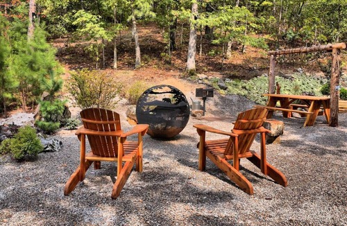 Hot Springs Cabin | The Cozy Moose Cabin At Fox Pass Cabins