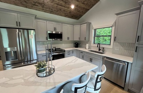 Franklin House | The Crepe Myrtle Cottage