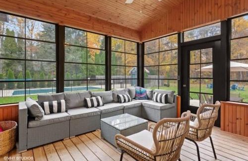 Union Pier House | The Dakota by Juniper Holiday + Home