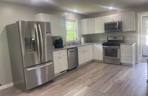 Dowelltown House | The Dam House at Center Hill Lake