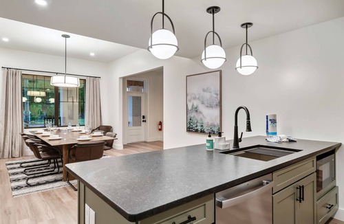 Sevierville House | The Davis, Luxury Retreat Villa 1-Block from Dolly