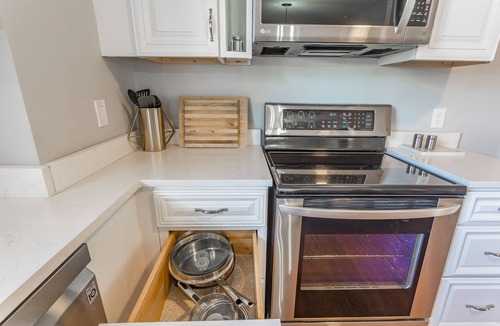 Orchard Knob House | The De'Vine Home- 5 mins. from Downtown
